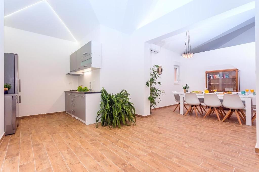 Villa Marietta Equino Sitno Donje Extérieur photo